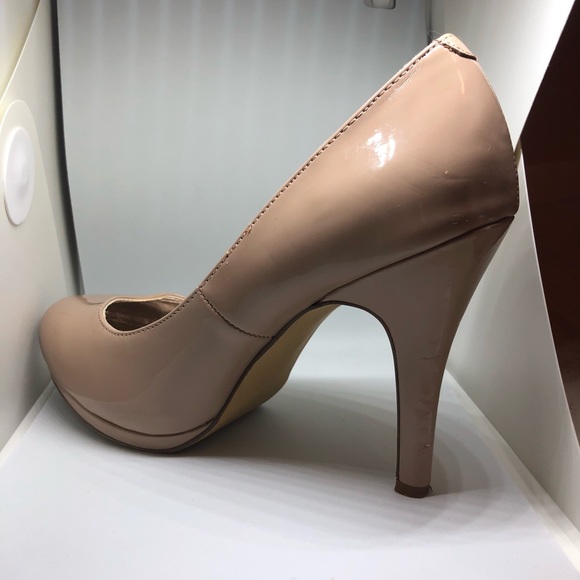 Steve Madden Nude Platform Heels - Picture 5 of 8